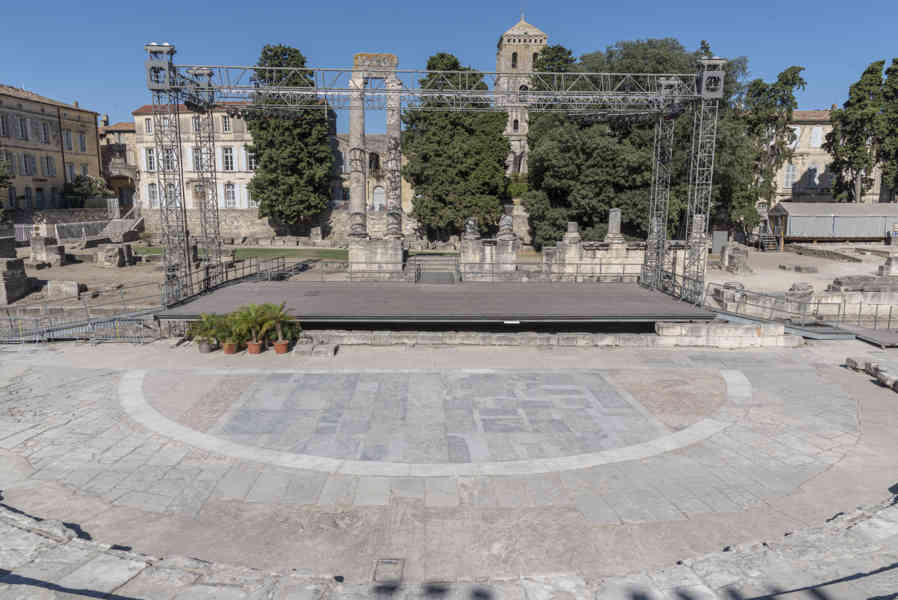 Francia - Arles 047 - Teatro Antiguo.jpg